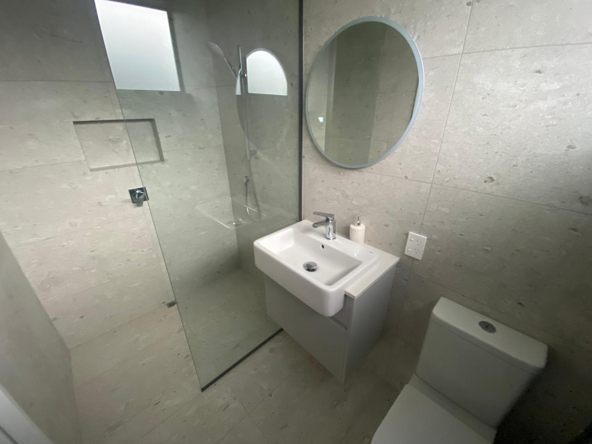 Roys View Apartment Wanaka Bagian luar foto