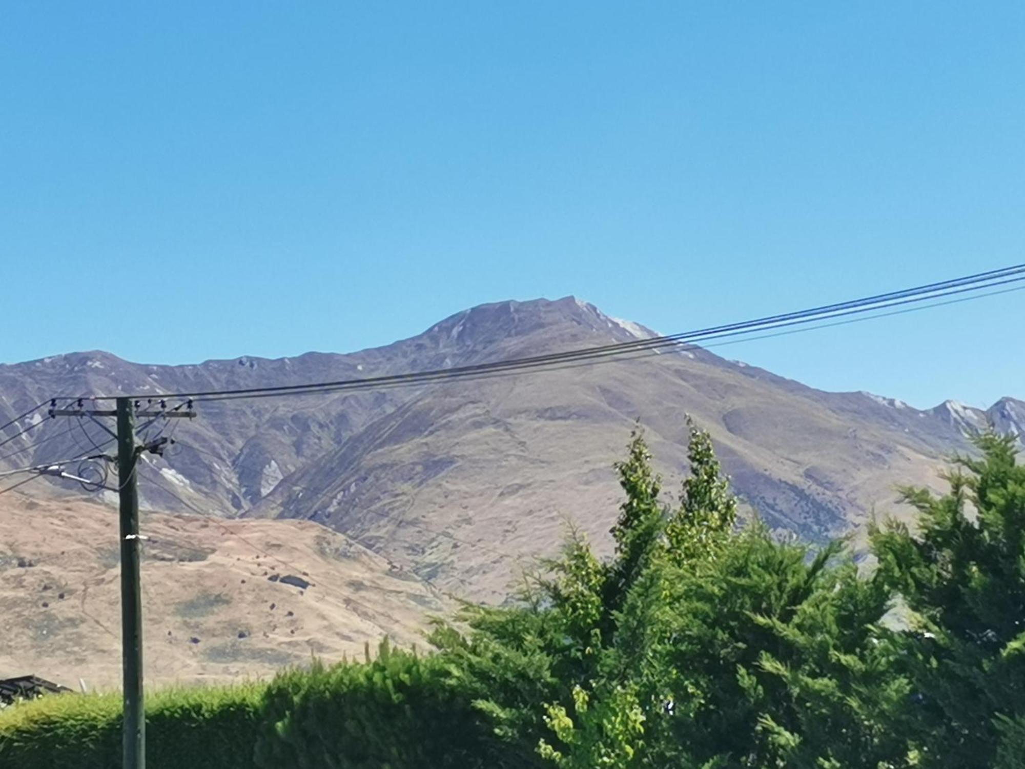 Roys View Apartment Wanaka Bagian luar foto